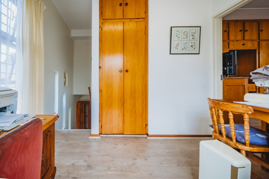 4 Bedroom Property for Sale in Denver Park Western Cape